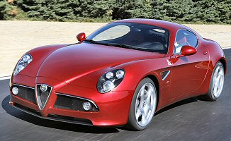 Alfa Romeo 8C Competizione 4.7 V8 32V 450KM (F136Y)