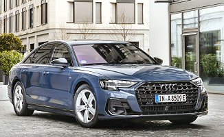 Audi A8 D5 FL 60 V8 TFSI 460KM Mild Hybrid (CXYA)
