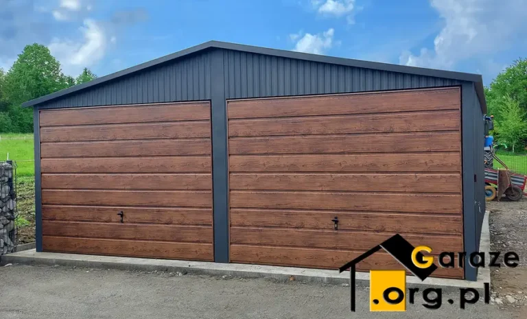 wylewka pod garażem blaszanym